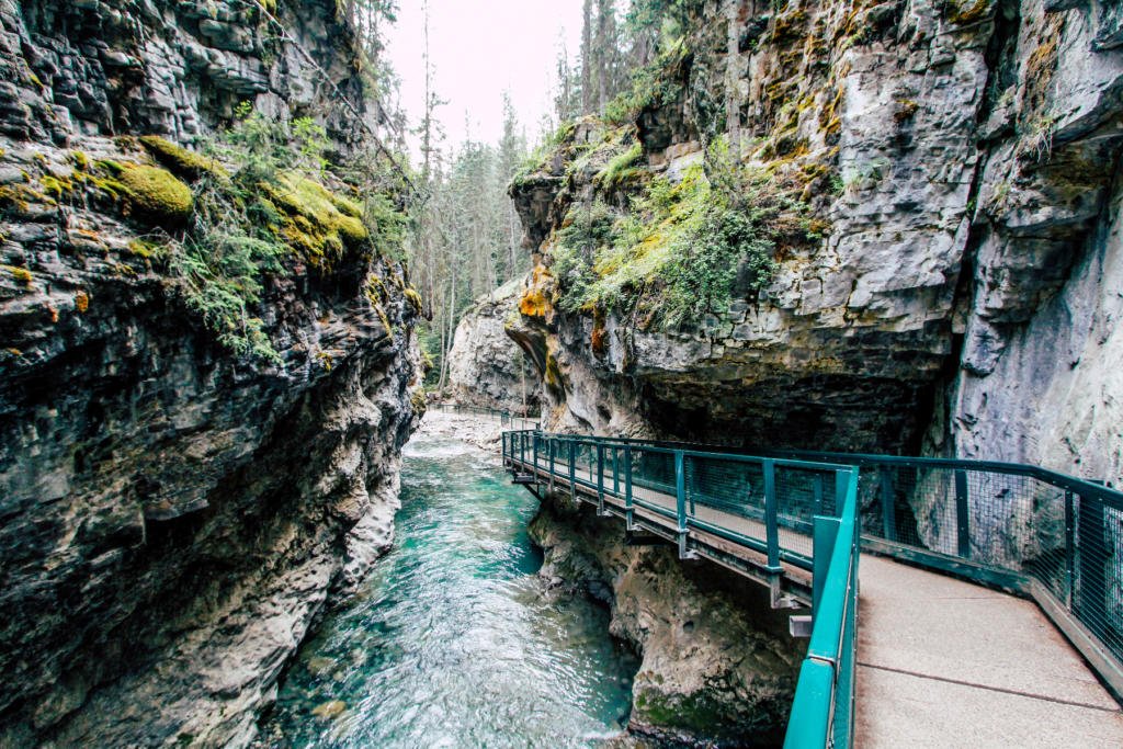 Johnston Canyon - Banff - Young Wayfarer
