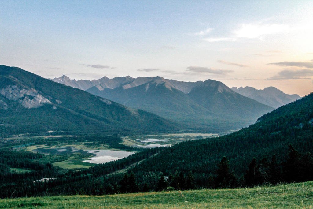 Norquay Lookout - Banff - Young Wayfarer