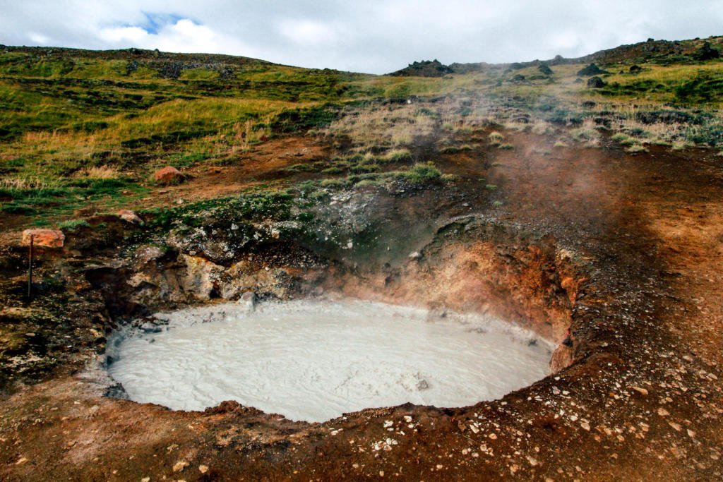 Reykjadalur - Young Wayfarer