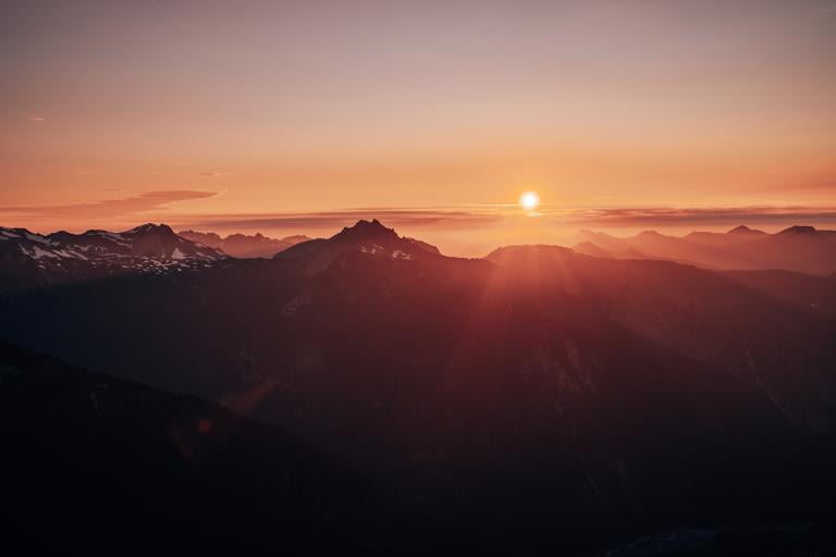 Hiking Mount Fremont Lookout in Mount Rainier National Park • Young ...