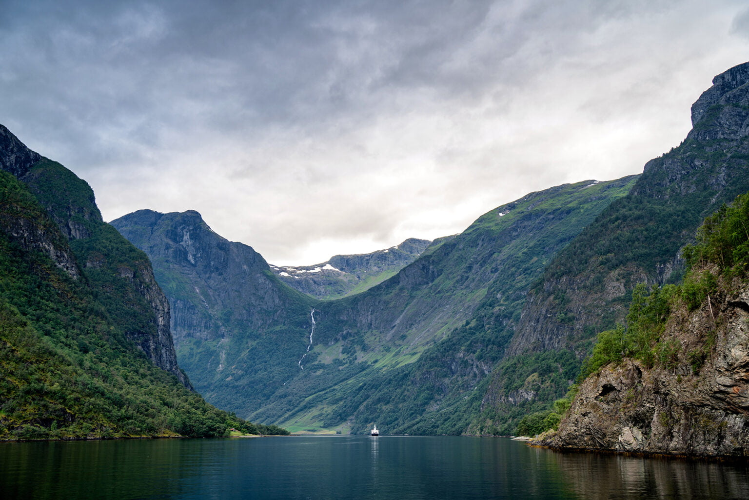 Day Trip to Sognefjord from Bergen • Young Wayfarer